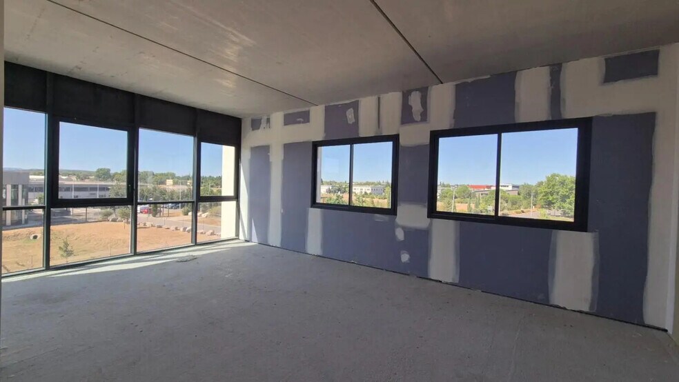 Office in Avignon for sale - Building Photo - Image 3 of 6