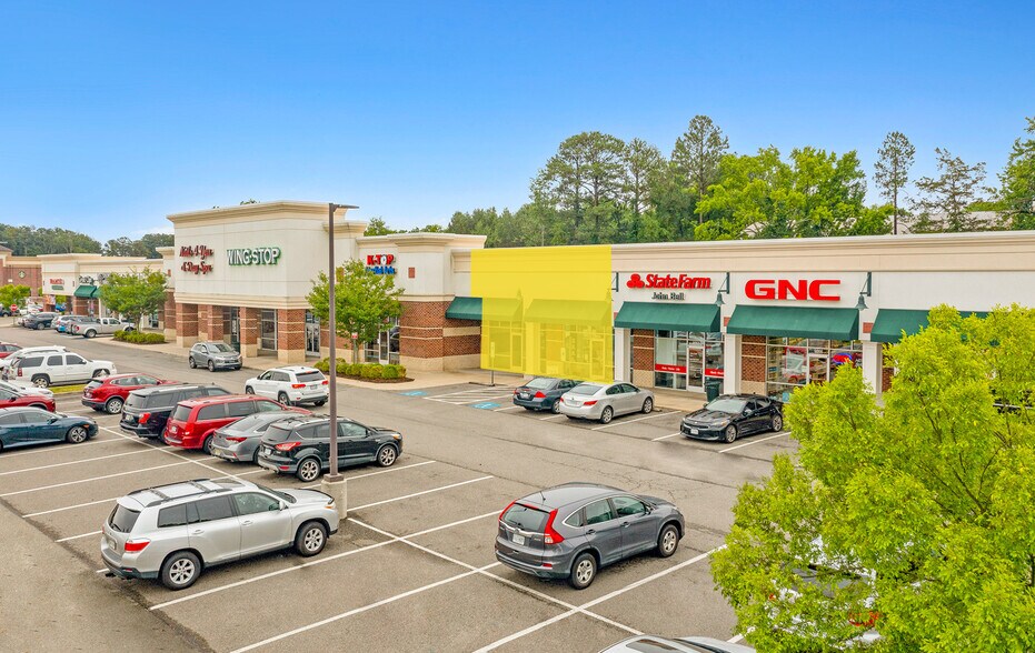 9050 Staples Mill Rd, Richmond, VA à louer - Photo du bâtiment - Image 3 de 11
