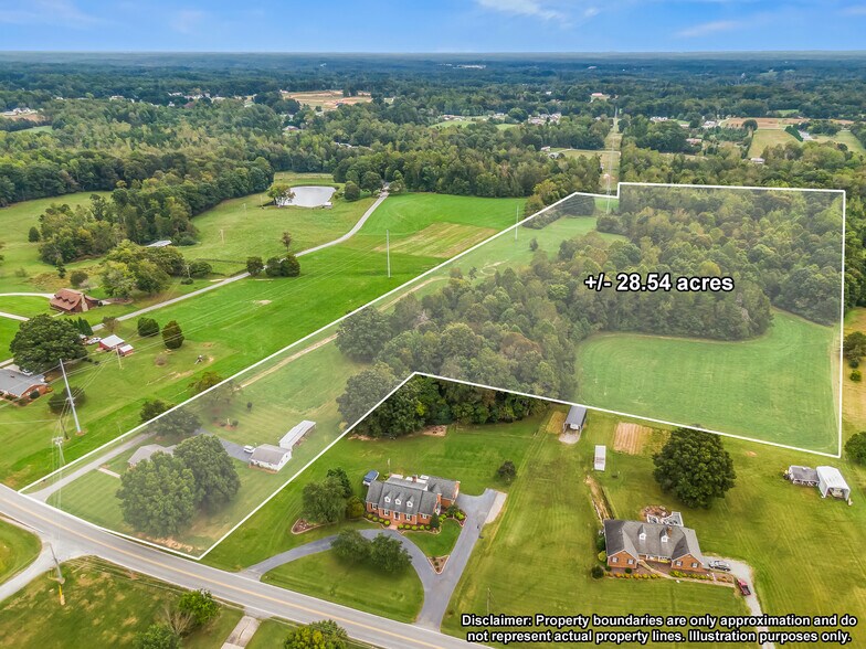 1435 Thomas Rd, Lexington, NC à vendre - Photo du bâtiment - Image 3 de 45