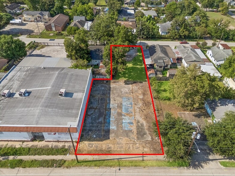 7003 Lyons ave, Houston, TX for sale - Building Photo - Image 2 of 9