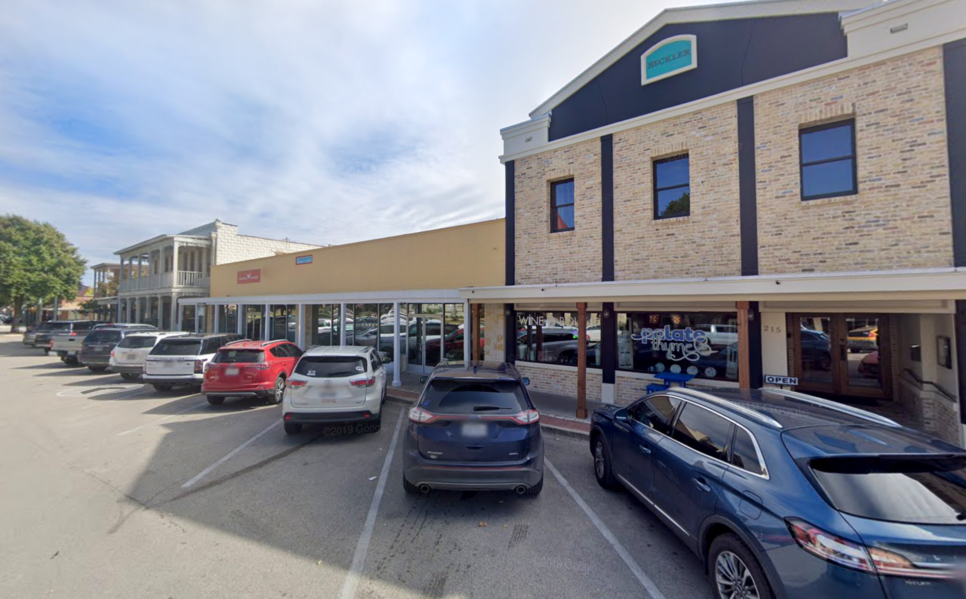 223-225 Earl Garrett St, Kerrville, TX for sale Building Photo- Image 1 of 1