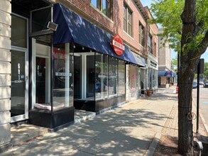 675-685 Washington St, Norwood, MA à louer Photo intérieure- Image 2 de 9
