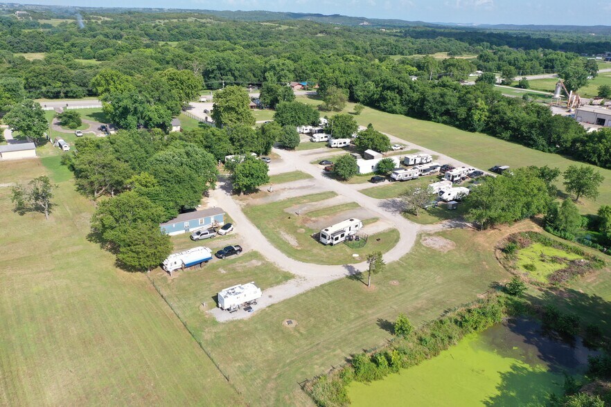 2116 Highway 77 S, Davis, OK à vendre - Photo du bâtiment - Image 2 de 25
