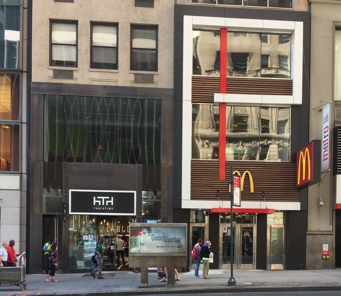 20 E 42nd St, New York, NY for lease - Building Photo - Image 3 of 4