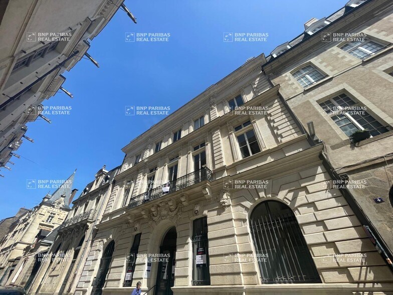 Bureau dans Rennes à vendre - Photo du bâtiment - Image 3 de 11