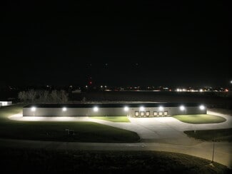 Plus de détails pour 3530 Marnie Ave, Waterloo, IA - Industriel à vendre