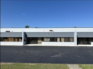 Plus de détails pour 29425-29445 Wall St, Wixom, MI - Industriel à louer
