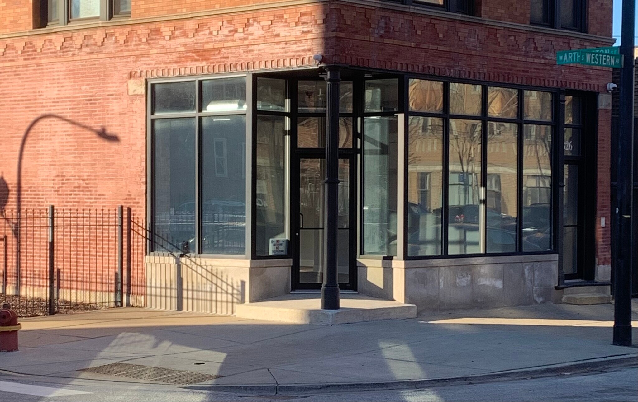 826 S Western Ave, Chicago, IL for lease Primary Photo- Image 1 of 7