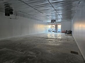 11912-11974 Foothill Blvd, Lake View Terrace, CA for lease Interior Photo- Image 2 of 4