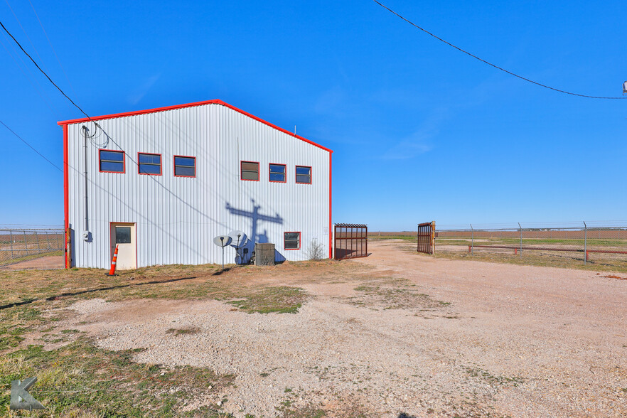 9746 FM 605, Merkel, TX à vendre - Photo du bâtiment - Image 3 de 40