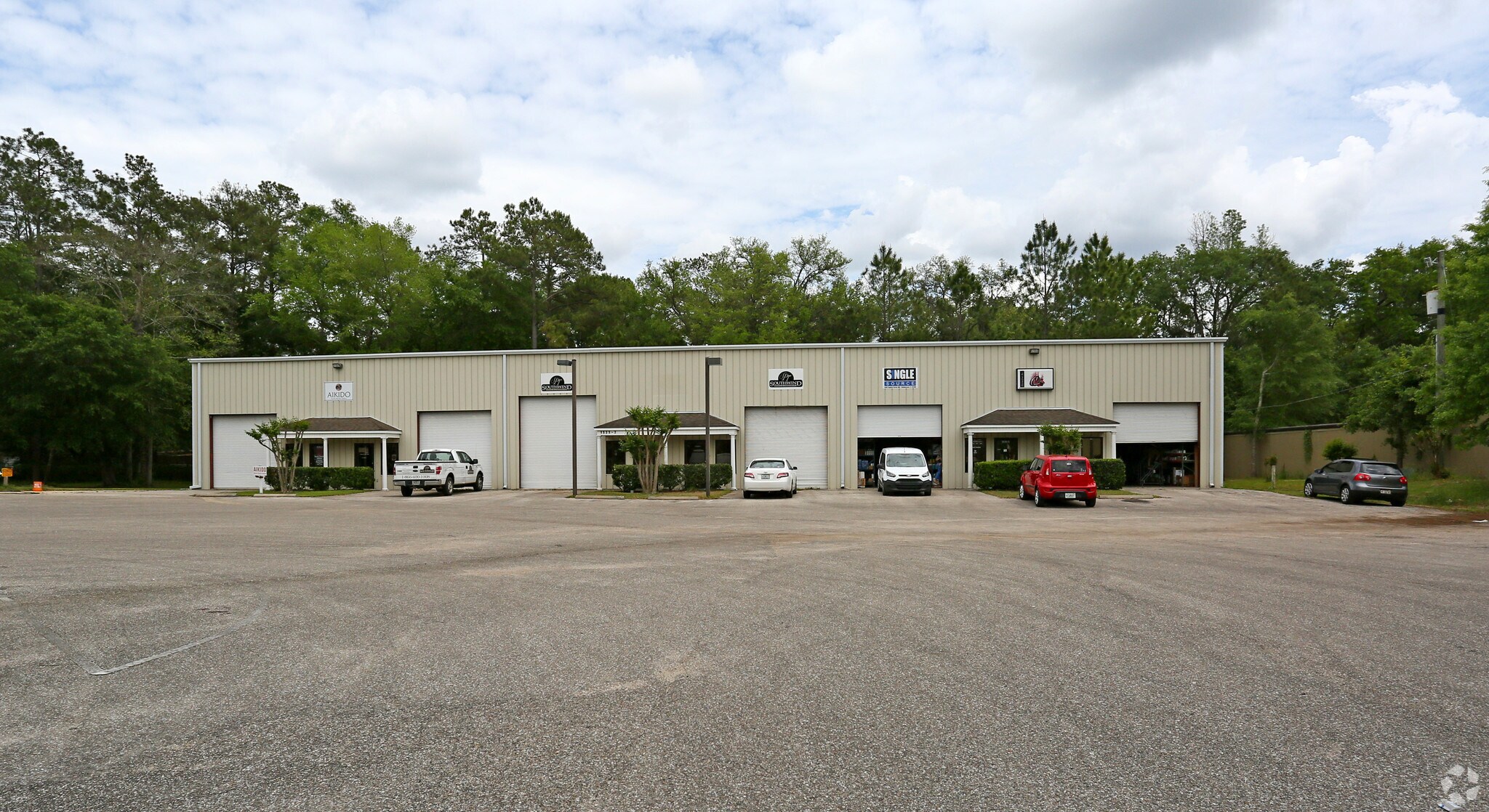 1535 NW Capital Cir, Tallahassee, FL for lease Primary Photo- Image 1 of 4