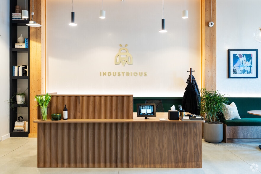 356 Wythe Ave, Brooklyn, NY for lease - Interior Photo - Image 3 of 15