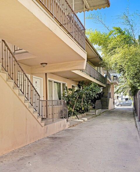 1352 N Las Palmas Ave, Los Angeles, CA for sale - Building Photo - Image 2 of 8