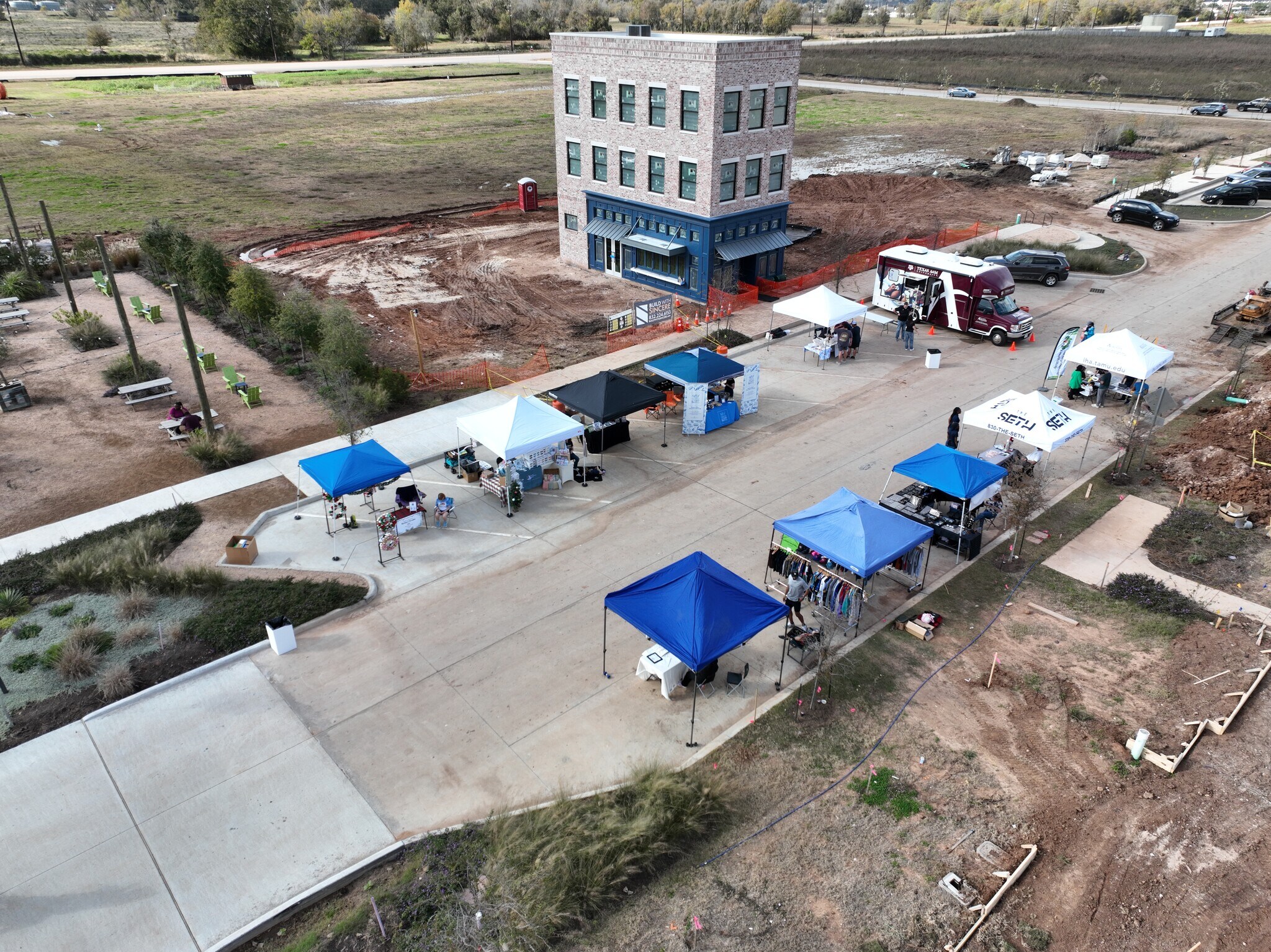 1241 Mercantile St, Richmond, TX à vendre Photo du bâtiment- Image 1 de 17