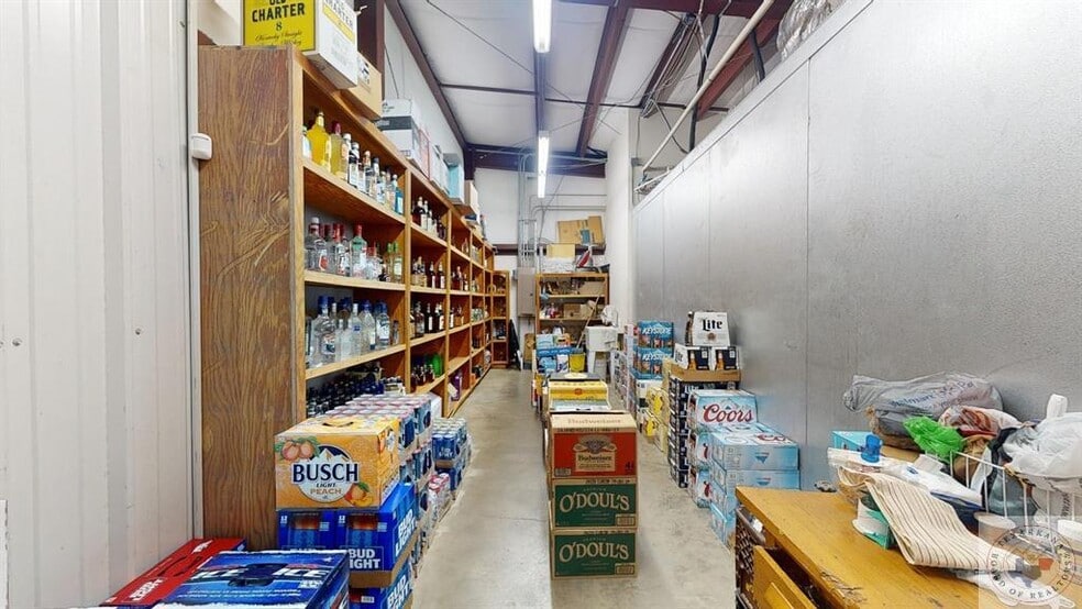 914 N State Line Ave, Texarkana, AR for sale - Interior Photo - Image 2 of 11