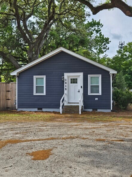 1615 Remount Rd, Charleston, SC à louer - Photo du bâtiment - Image 1 de 17
