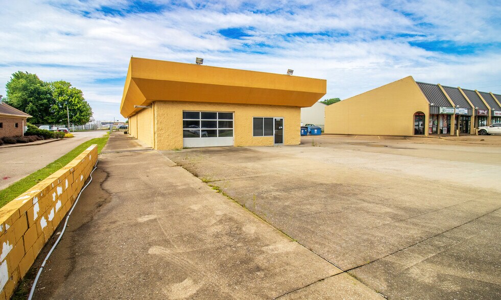 4115 E Morgan Ave, Evansville, IN à vendre - Photo du bâtiment - Image 3 de 8