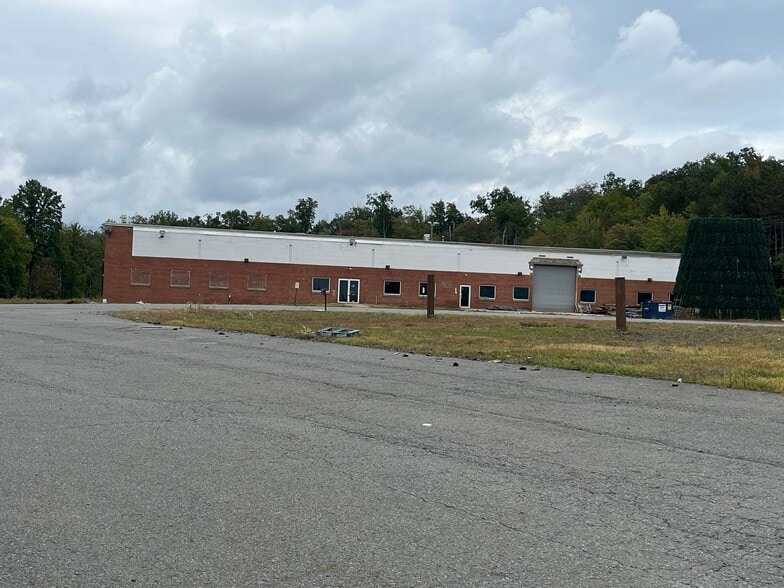 333 Crestwood Dr, Mountain Top, PA à vendre - Photo du bâtiment - Image 3 de 18