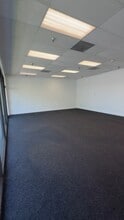 4412-4678 N University Dr, Lauderhill, FL à louer - Vidéo sur l’inscription commerciale