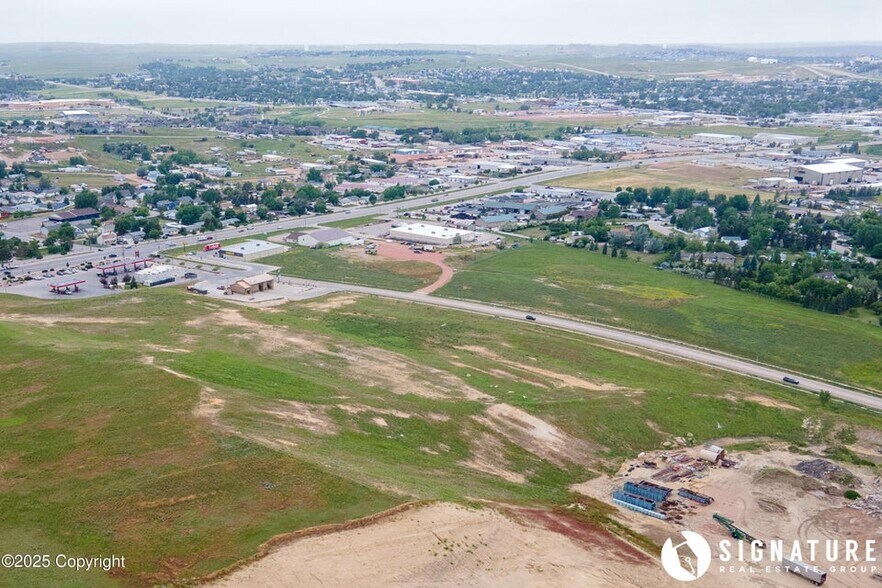E Shoshone Ave, Gillette, WY à vendre - Photo du bâtiment - Image 3 de 8