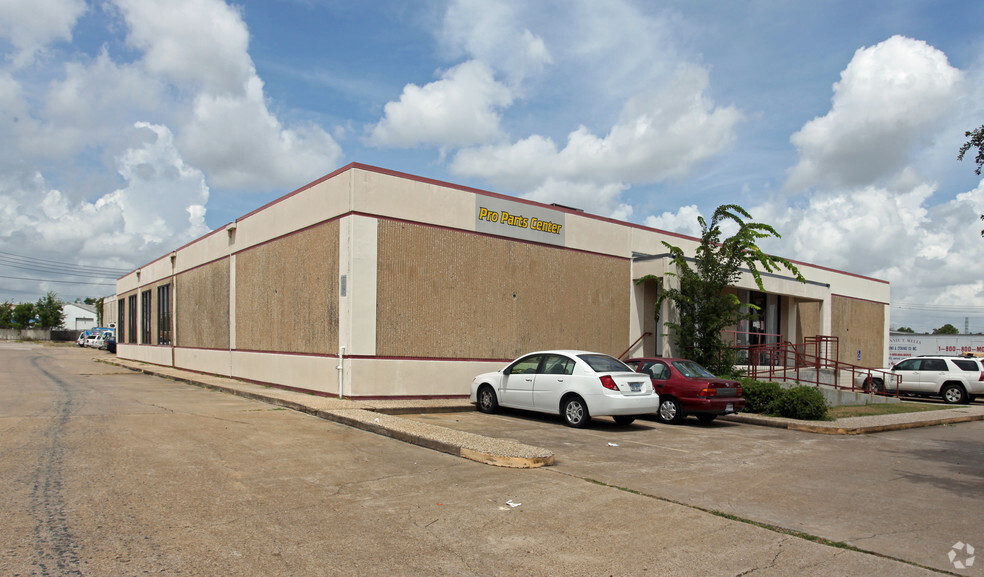 2525 Fairway Park Dr, Houston, TX for lease - Primary Photo - Image 1 of 2