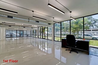 1551 2nd St, Sarasota, FL for sale Interior Photo- Image 2 of 2