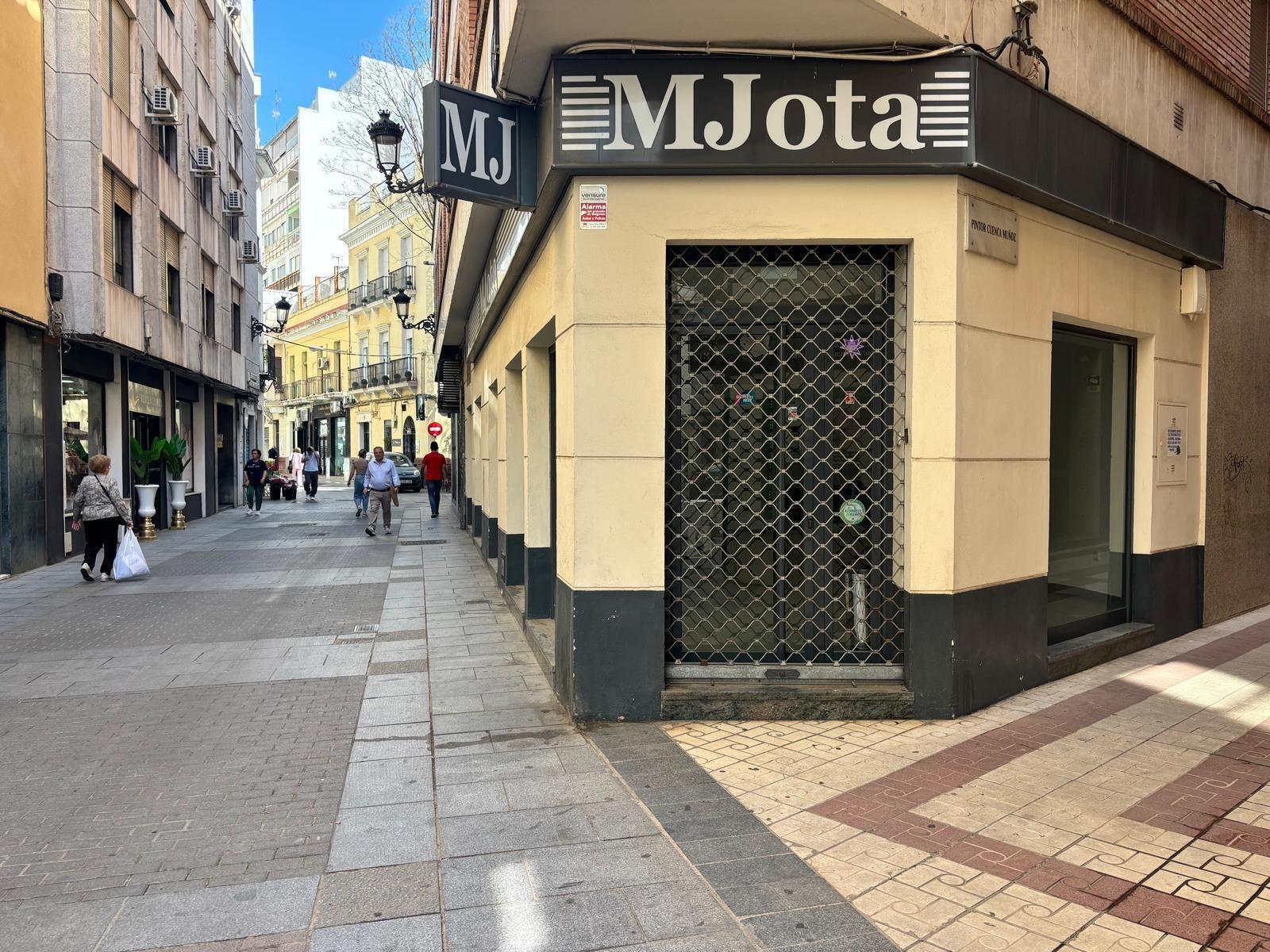 Retail in Córdoba, Córdoba for lease Building Photo- Image 1 of 16
