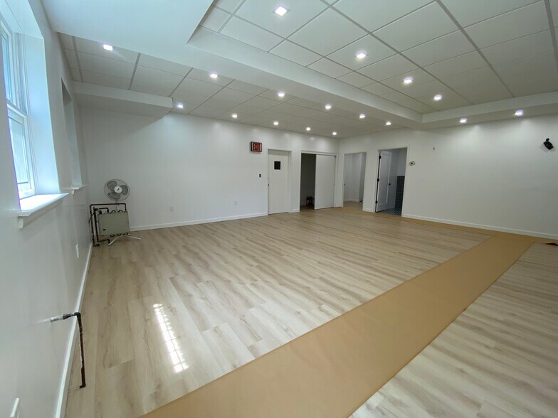 40 Van Duzer St, Staten Island, NY à louer - Photo du bâtiment - Image 3 de 9