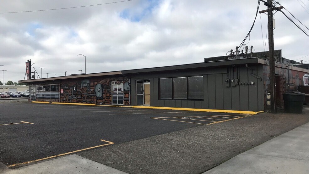 1132 Washington Way, Longview, WA for lease - Building Photo - Image 2 of 6