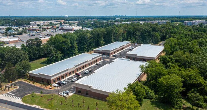 219 Turner Rd, North Chesterfield, VA à louer Photo du bâtiment- Image 1 de 4