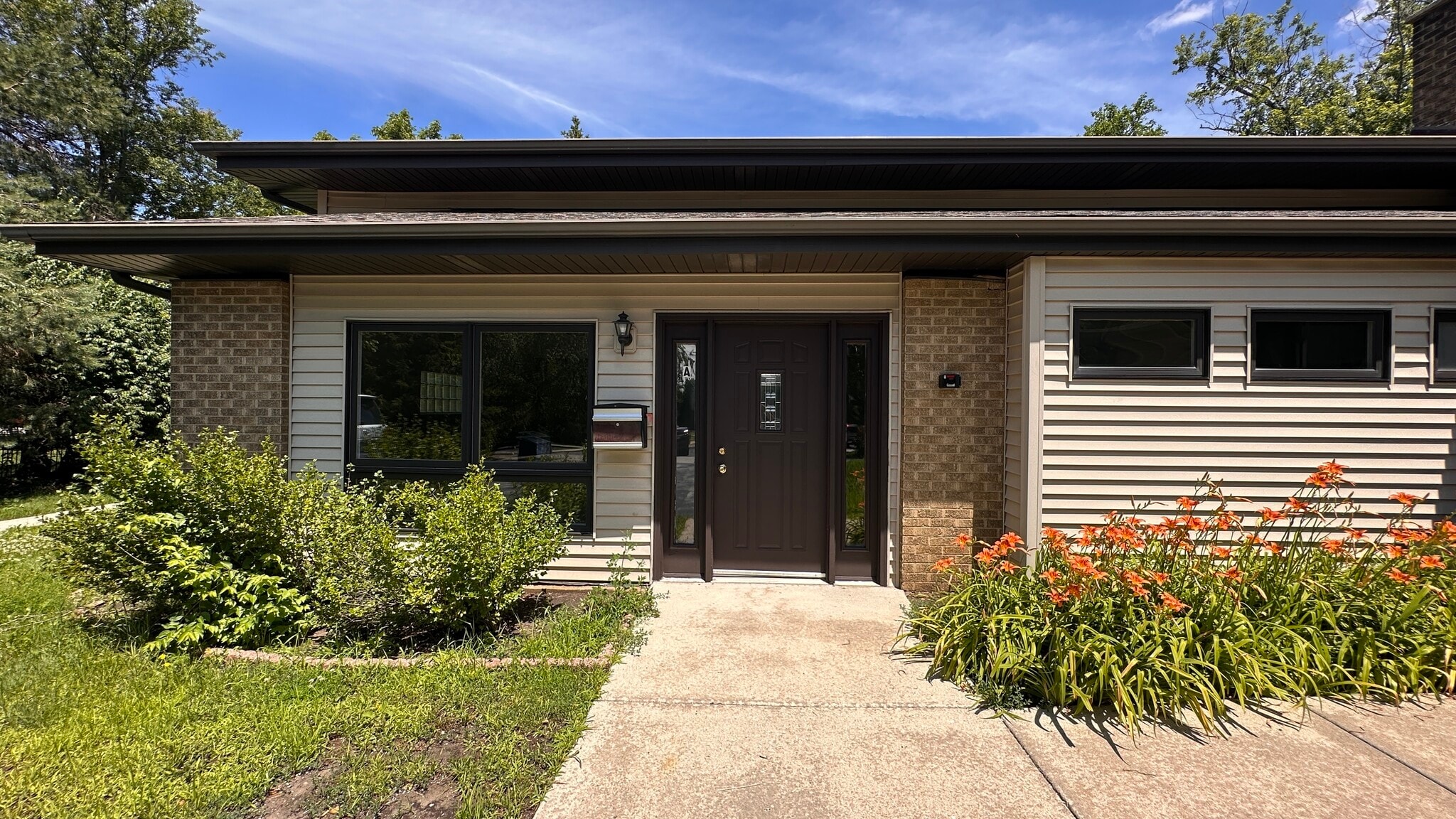 682 W Boughton Rd, Bolingbrook, IL for lease Building Photo- Image 1 of 10