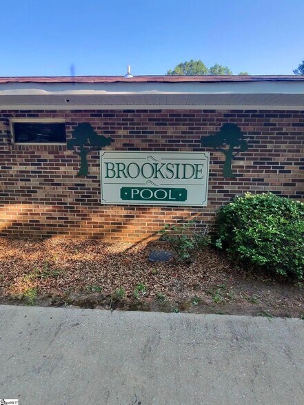 712 Brooks Rd, Mauldin, SC à vendre - Photo du bâtiment - Image 3 de 16