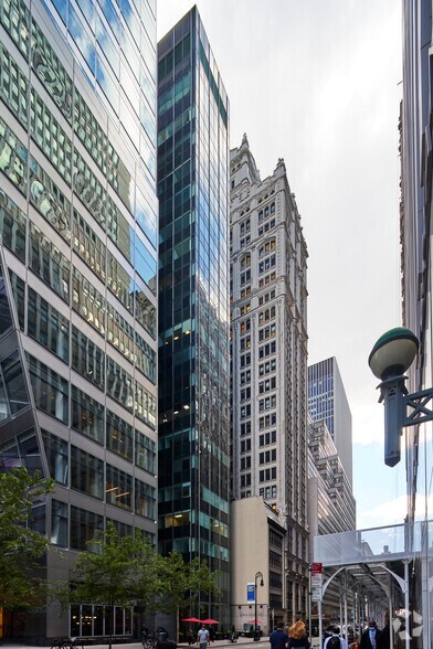 104 W 40th St, New York, NY à louer - Photo du bâtiment - Image 1 de 5