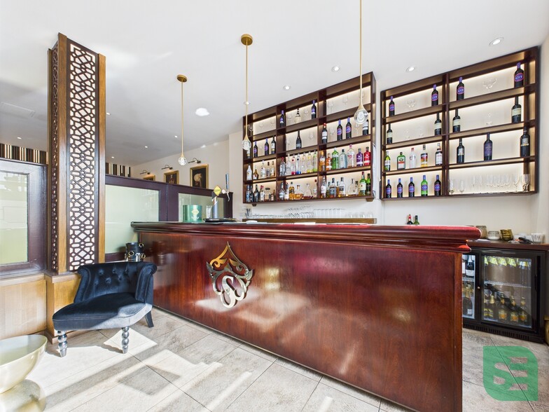 43 Marlowes, Hemel Hempstead for lease - Building Photo - Image 3 of 9