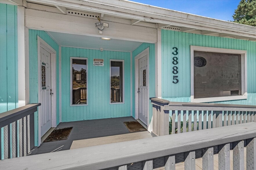 3885 N Highway 101, Depoe Bay, OR for sale - Building Photo - Image 3 of 14