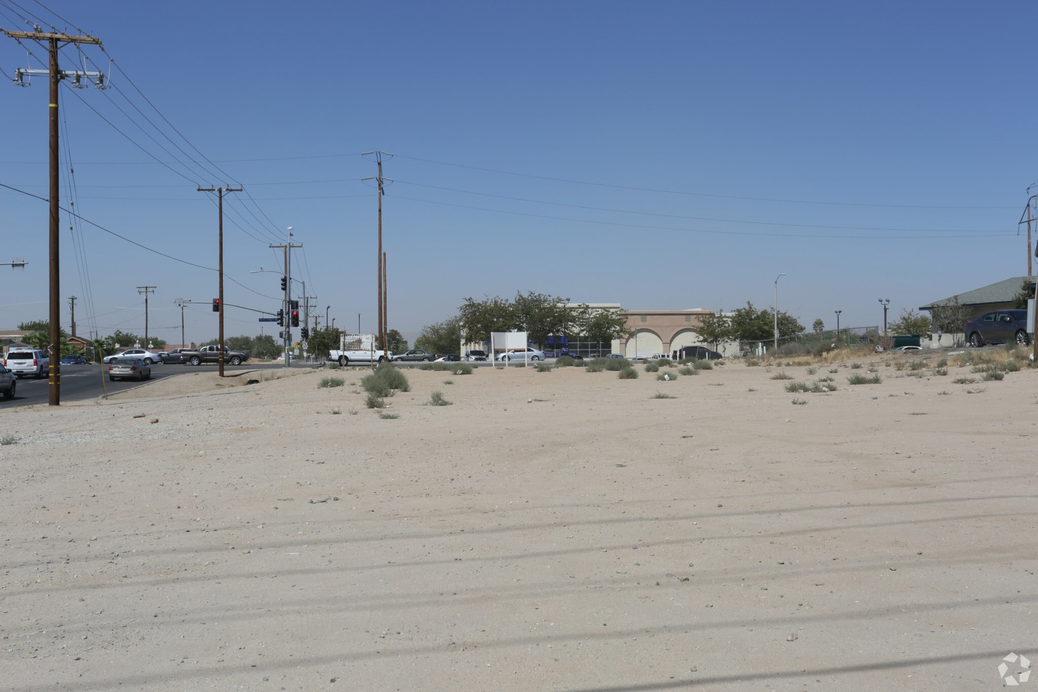 Bear Valley Rd, Hesperia, CA for sale Primary Photo- Image 1 of 10