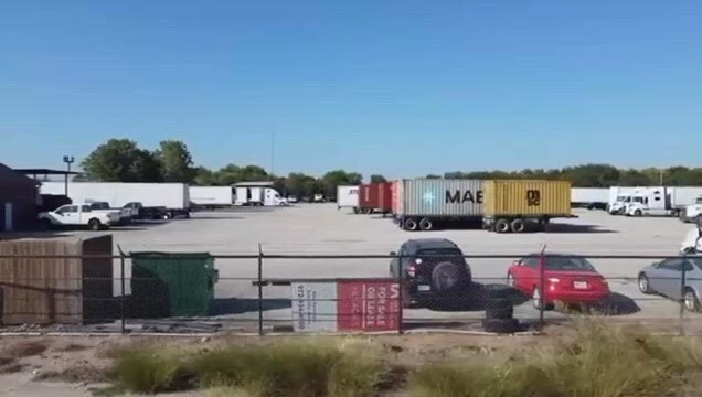 1732 E Hicks Field Rd, Fort Worth, TX à louer - Vidéo sur l’inscription commerciale - Image 2 de 4