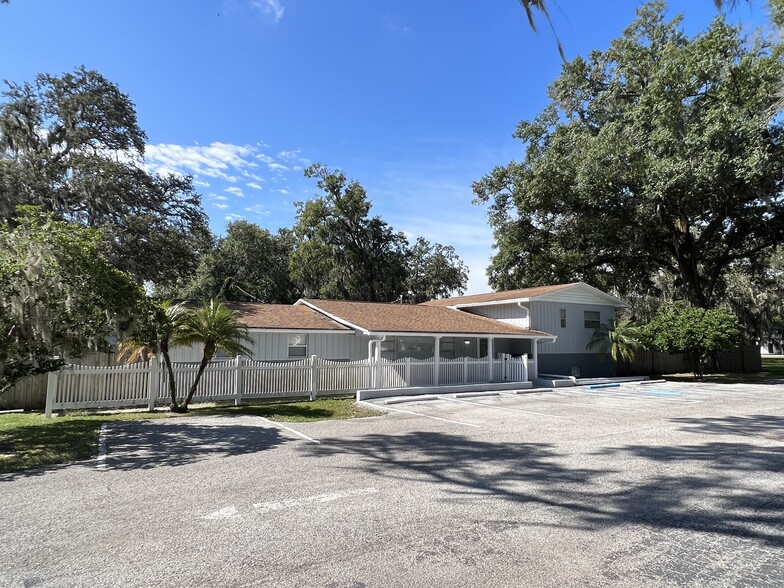 505 Westbrook Ave, Brandon, FL for sale - Building Photo - Image 2 of 31