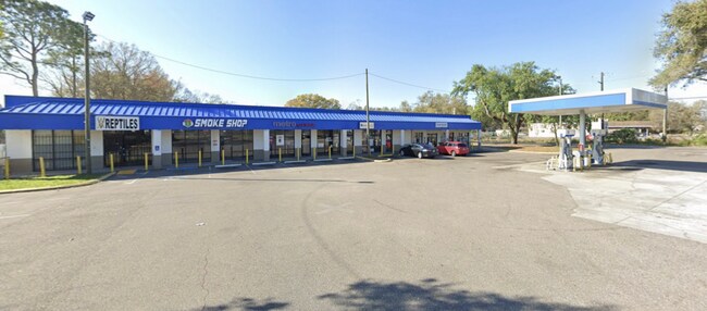 Plus de détails pour 10907 E US Hwy 92, Seffner, FL - Commerce de détail à louer