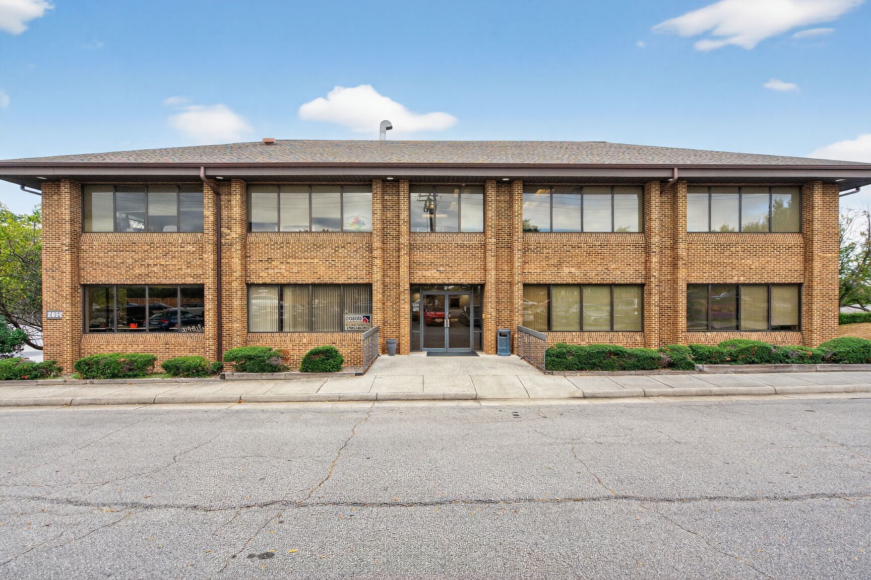 2050 Old Bridge Rd, Woodbridge, VA for sale Primary Photo- Image 1 of 45