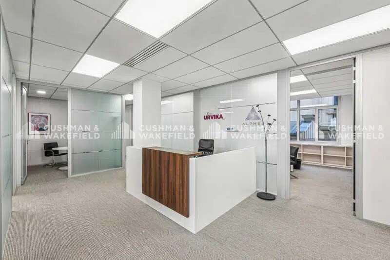 49 Bis Avenue Hoche, Paris for lease - Interior Photo - Image 1 of 25