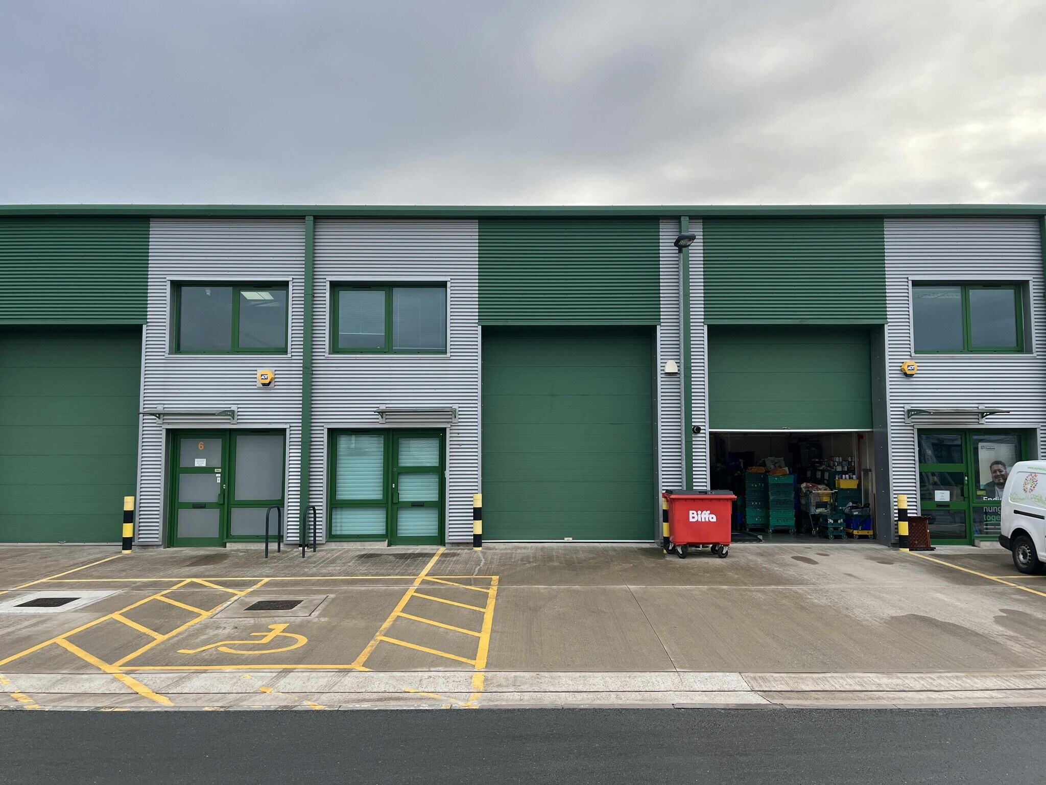 Tachbrook Park, Warwick à louer Photo du bâtiment- Image 1 de 12