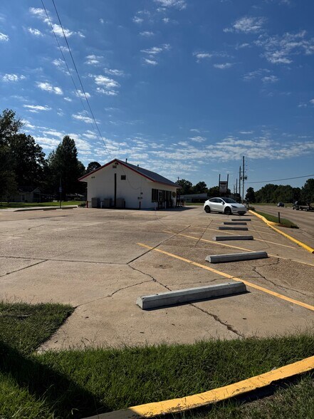 6458 Hwy 3, Benton, LA à vendre - Photo du bâtiment - Image 2 de 9