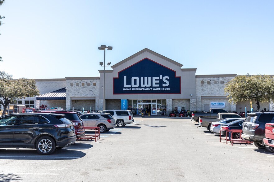 1150 N Loop 1604 W, San Antonio, TX à louer - Photo du bâtiment - Image 3 de 9