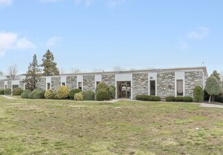 Plus de détails pour 140-142 Clinton Rd, Fairfield, NJ - Industriel à louer