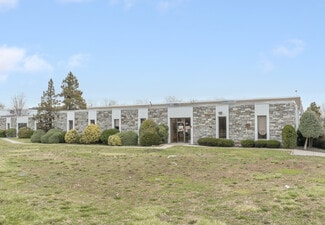 More details for 140-142 Clinton Rd, Fairfield, NJ - Industrial for Lease