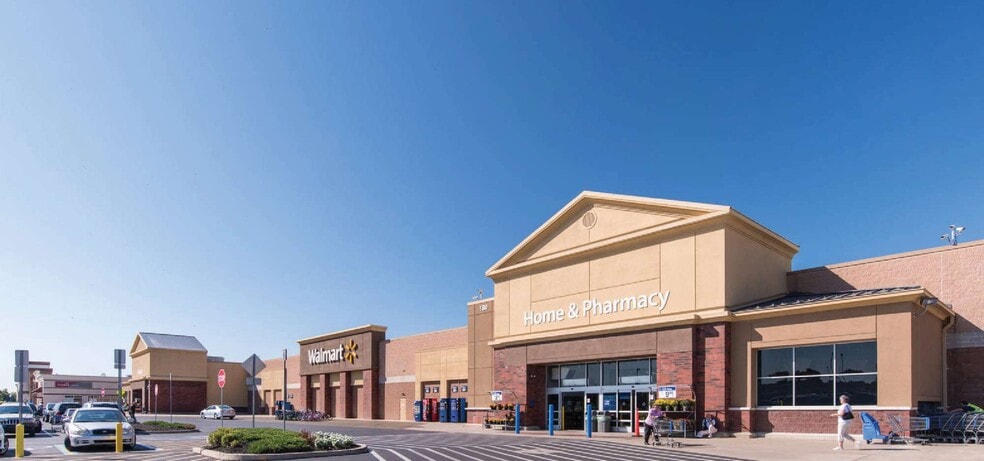 145-185 Levittown Pky, Levittown, PA for lease - Building Photo - Image 1 of 9