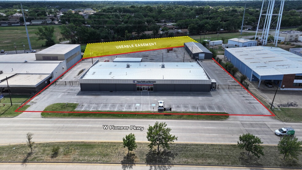 3500 W Pioneer Pky, Pantego, TX for lease - Building Photo - Image 1 of 10