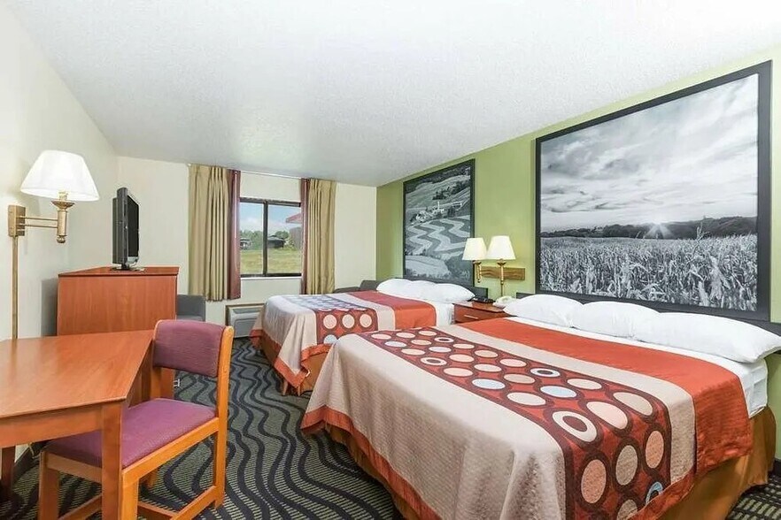 1635 South 12th Ave West, Newton, IA à vendre - Photo intérieure - Image 2 de 13