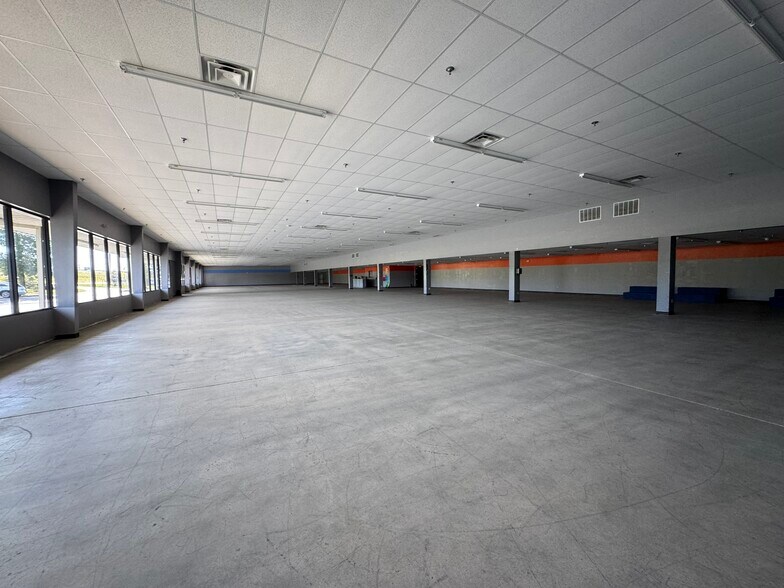 6527 Warden Rd, North Little Rock, AR à vendre - Photo intérieure - Image 3 de 6